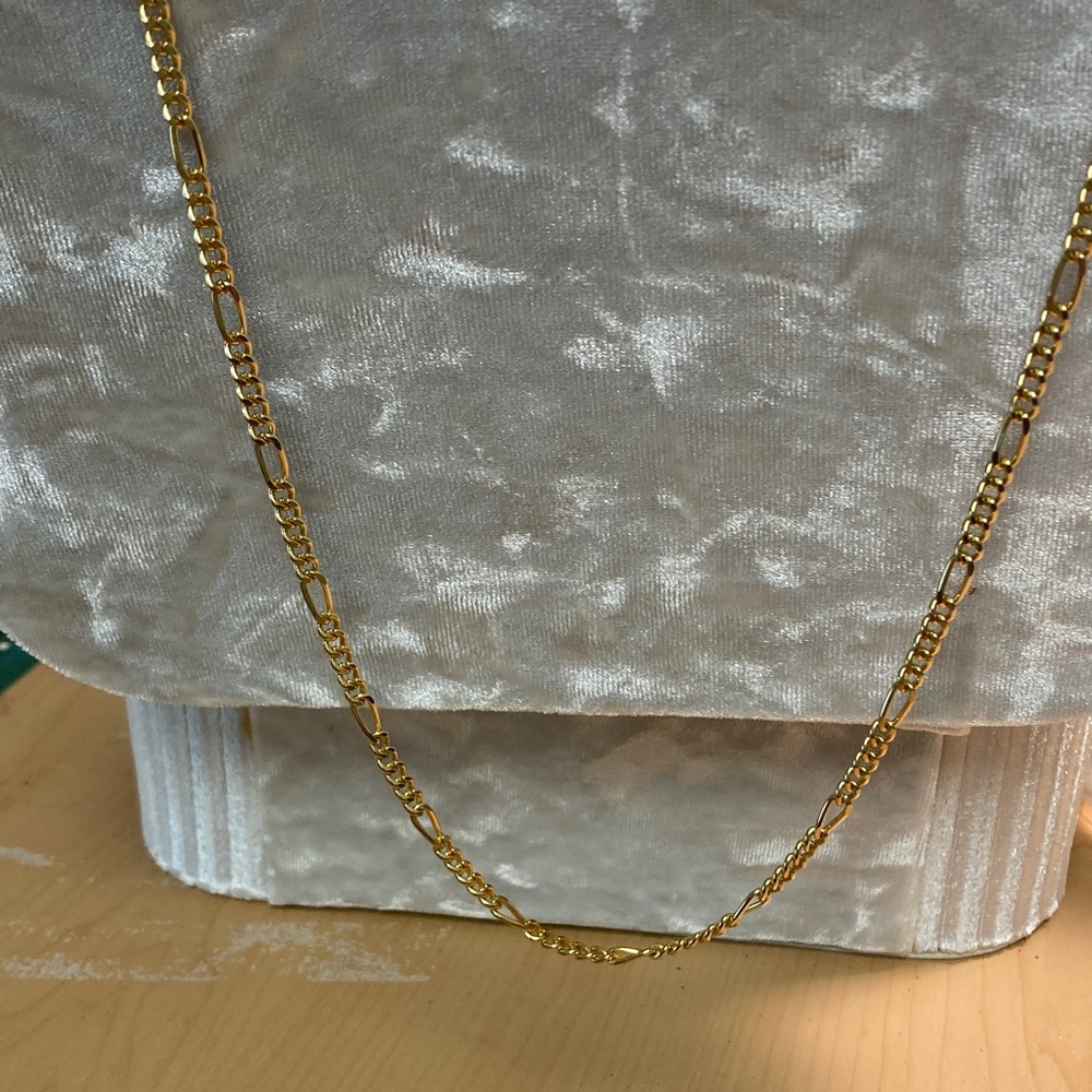 Elegant Gold Chain Necklace